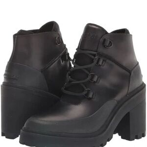 Sperry’s Black PrettyTough Women's Ankle Boots - worn once